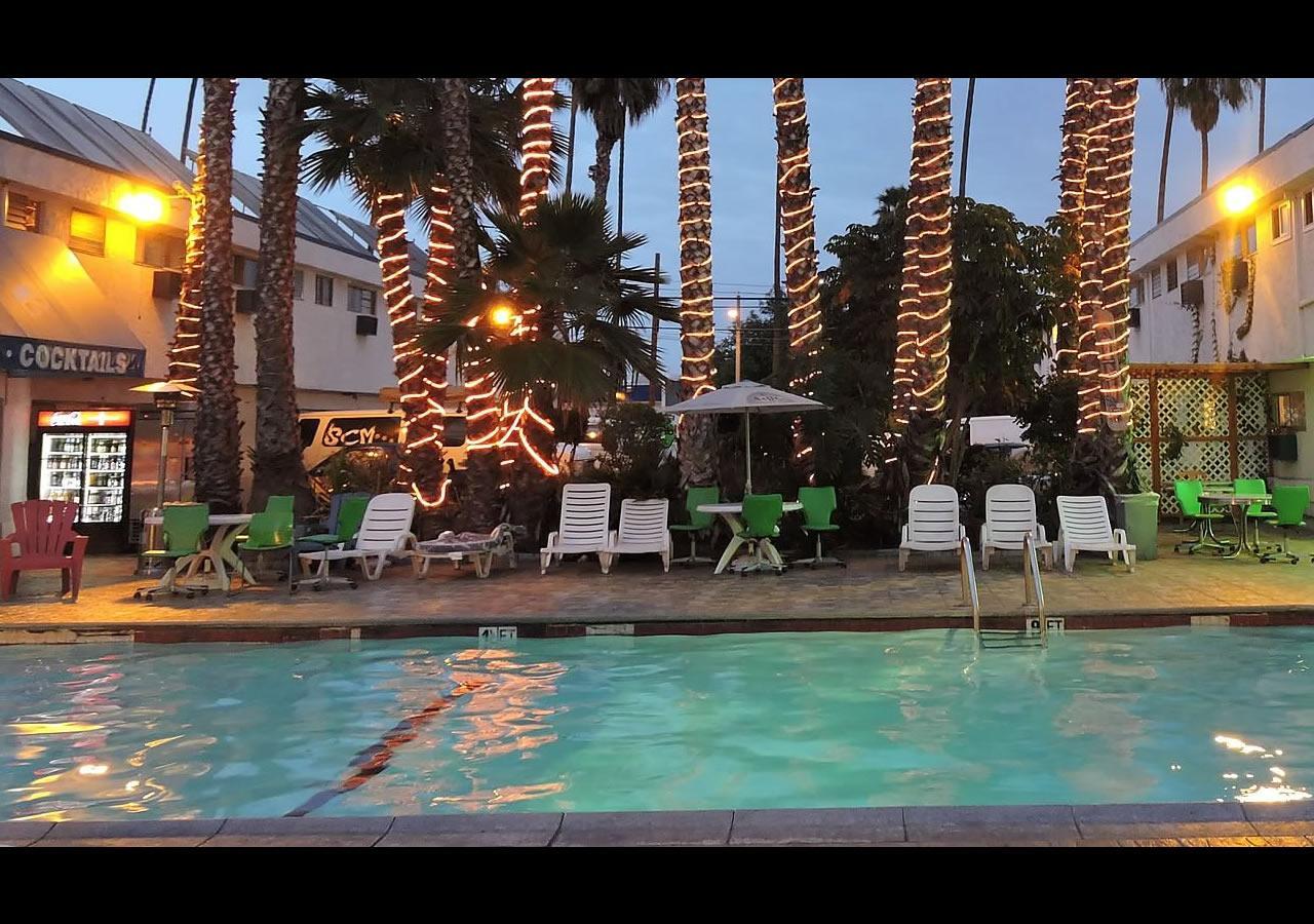 Crown Airport Hotel Inglewood Extérieur photo